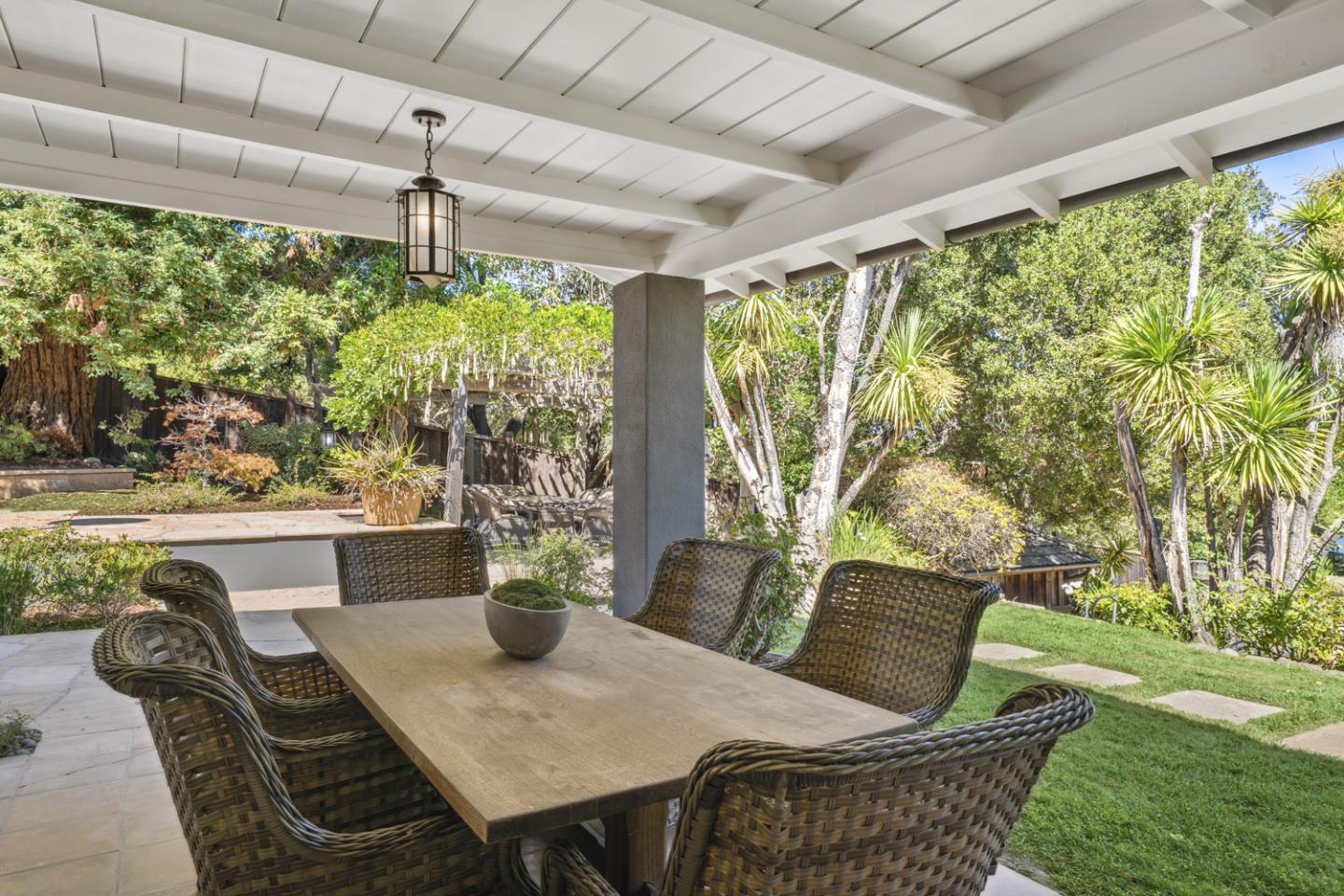 Detail Gallery Image 20 of 32 For 105 Reservoir Rd, Atherton,  CA 94027 - 4 Beds | 5 Baths