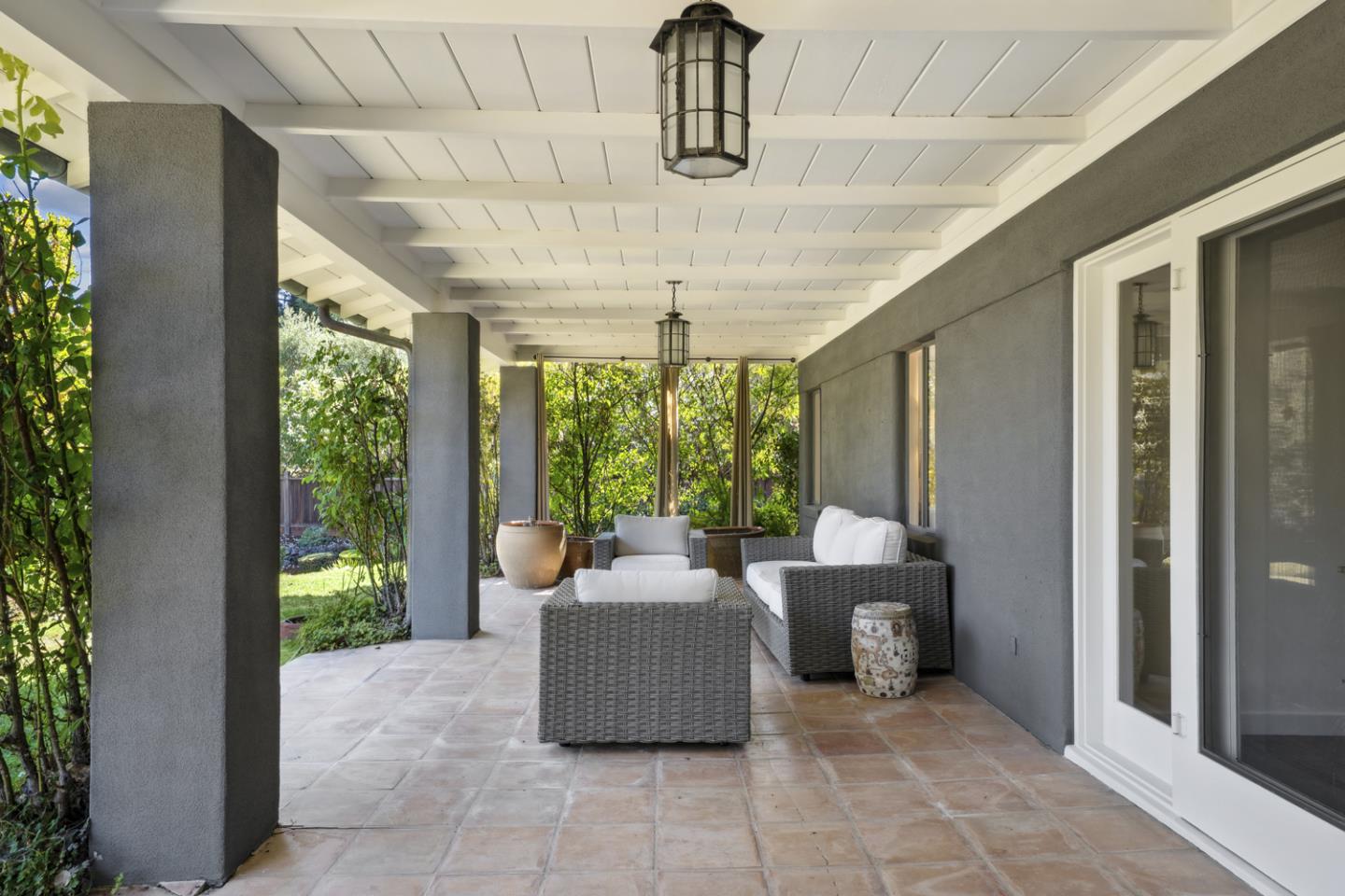 Detail Gallery Image 22 of 32 For 105 Reservoir Rd, Atherton,  CA 94027 - 4 Beds | 5 Baths