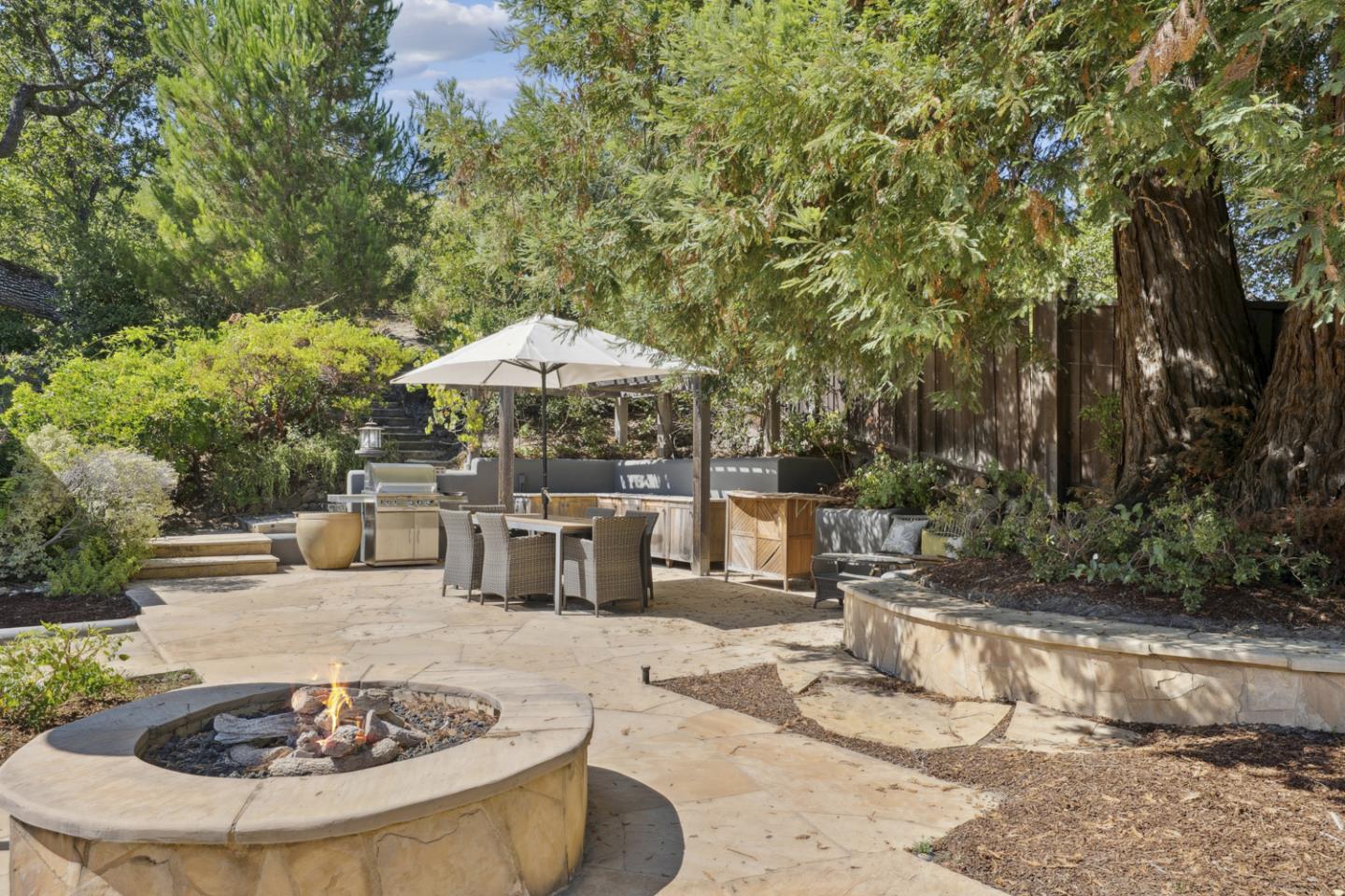 Detail Gallery Image 26 of 32 For 105 Reservoir Rd, Atherton,  CA 94027 - 4 Beds | 5 Baths