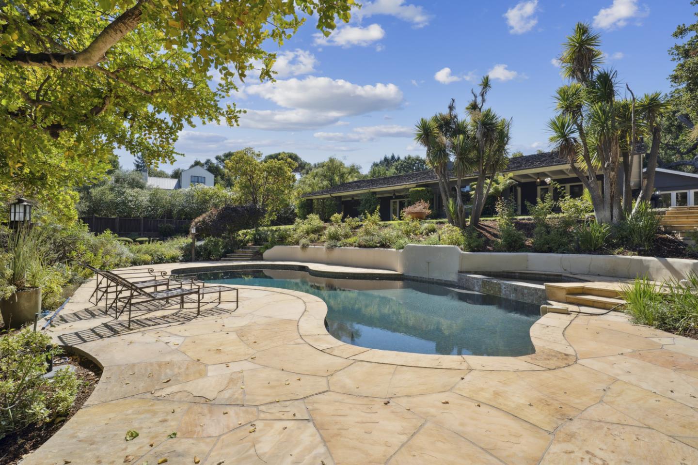 Detail Gallery Image 29 of 32 For 105 Reservoir Rd, Atherton,  CA 94027 - 4 Beds | 5 Baths