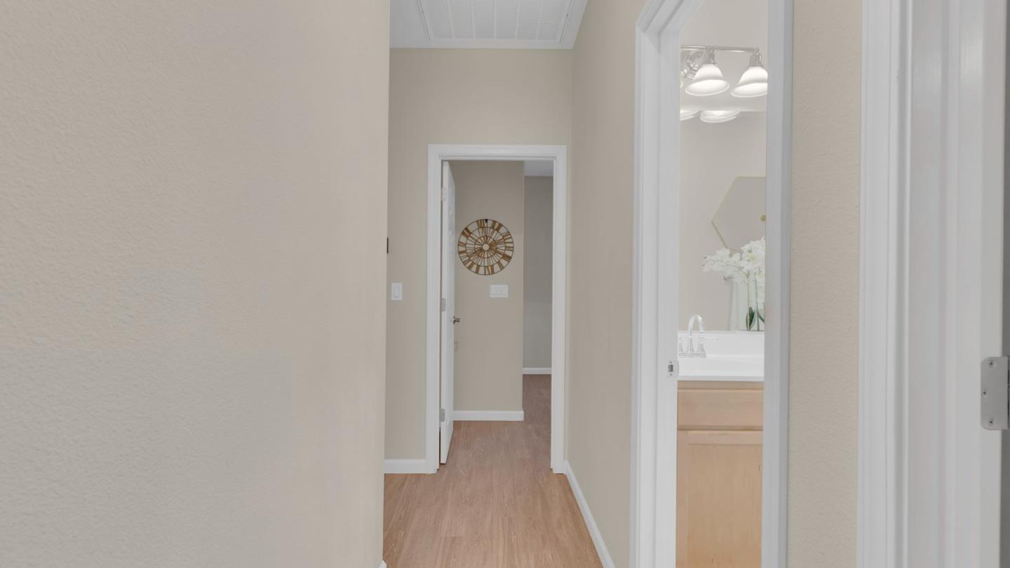 Detail Gallery Image 19 of 26 For 1254 Steinbeck Dr, Hollister,  CA 95023 - 4 Beds | 2 Baths