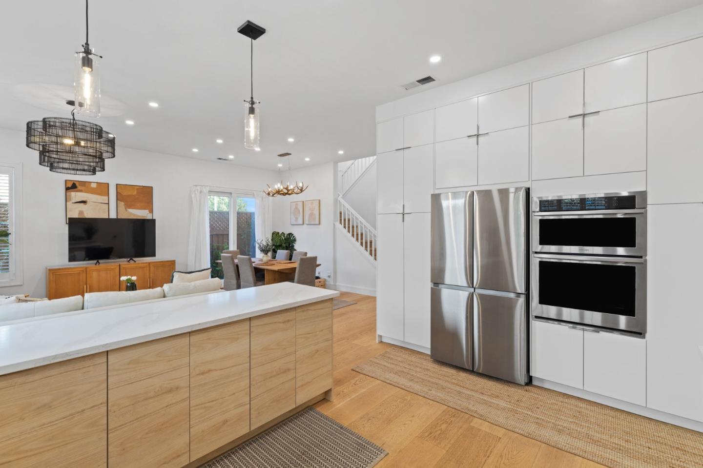 Detail Gallery Image 5 of 21 For 2025 Woodglen Dr, San Jose,  CA 95130 - 4 Beds | 3/1 Baths
