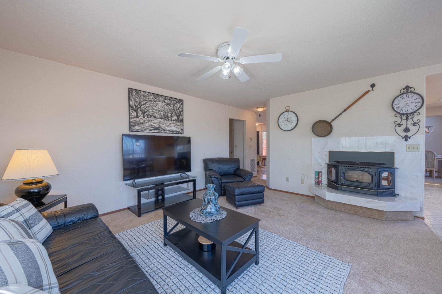 Detail Gallery Image 22 of 58 For 385 Hillcrest Ave, Marina,  CA 93933 - 4 Beds | 3 Baths