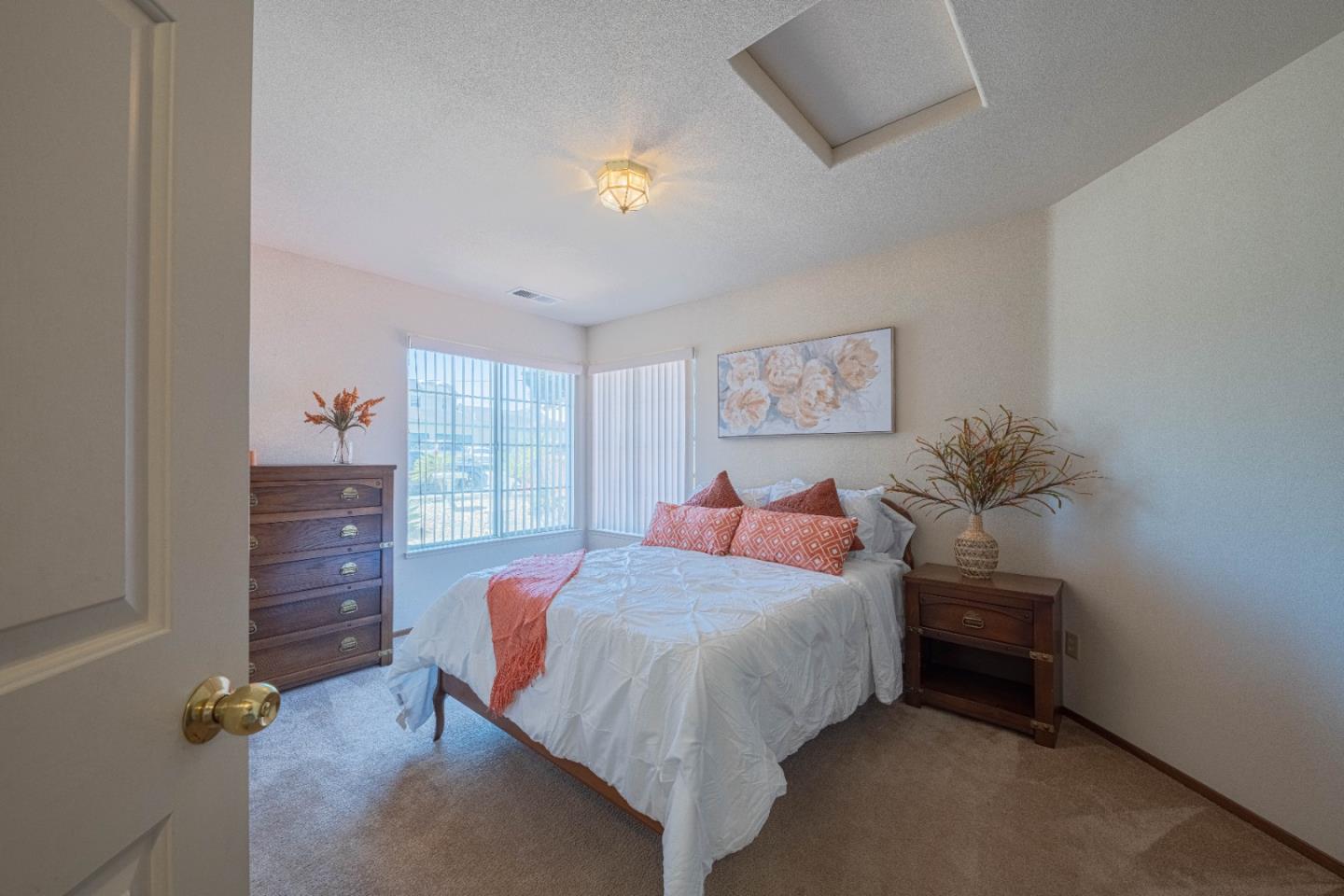 Detail Gallery Image 23 of 58 For 385 Hillcrest Ave, Marina,  CA 93933 - 4 Beds | 3 Baths