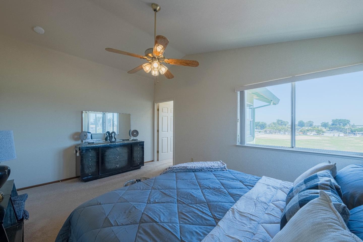Detail Gallery Image 32 of 58 For 385 Hillcrest Ave, Marina,  CA 93933 - 4 Beds | 3 Baths