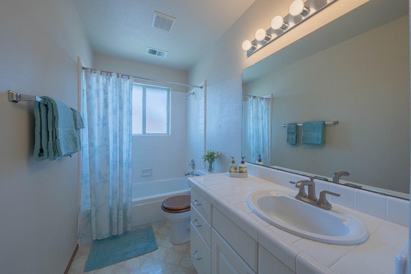 Detail Gallery Image 43 of 58 For 385 Hillcrest Ave, Marina,  CA 93933 - 4 Beds | 3 Baths