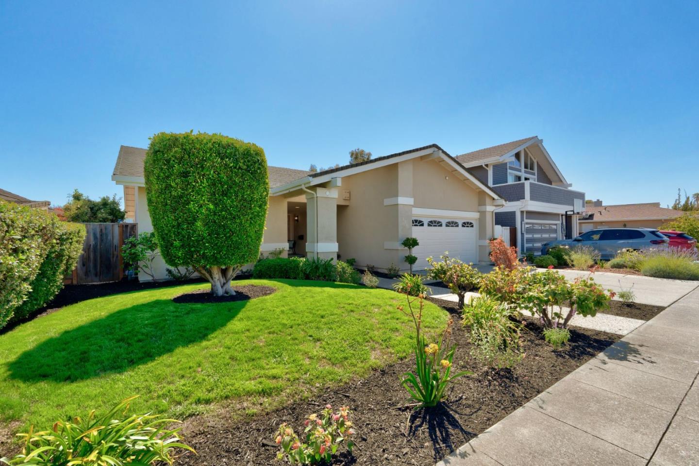 Detail Gallery Image 3 of 65 For 156 Flying Cloud Isle, Foster City,  CA 94404 - 3 Beds | 2 Baths