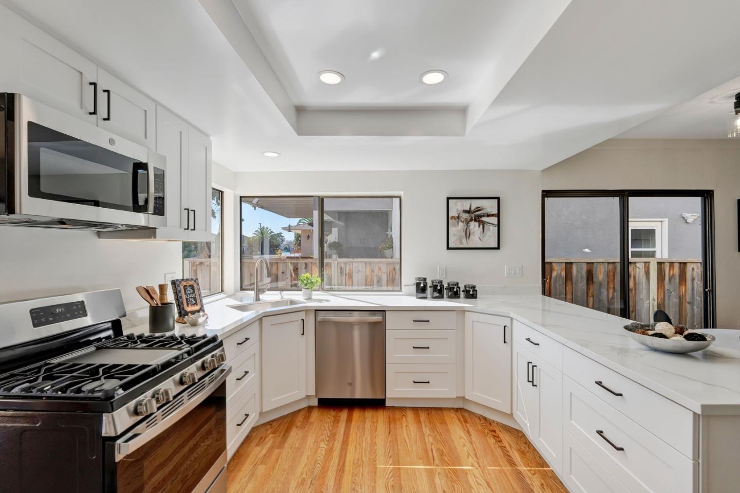 Detail Gallery Image 32 of 65 For 156 Flying Cloud Isle, Foster City,  CA 94404 - 3 Beds | 2 Baths