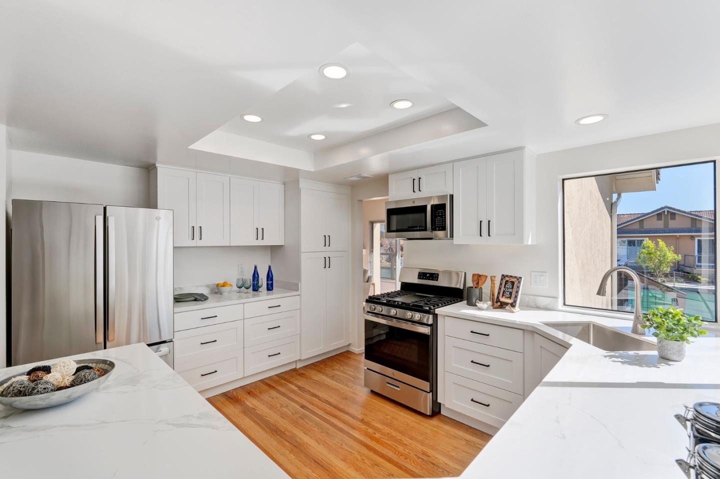 Detail Gallery Image 34 of 65 For 156 Flying Cloud Isle, Foster City,  CA 94404 - 3 Beds | 2 Baths