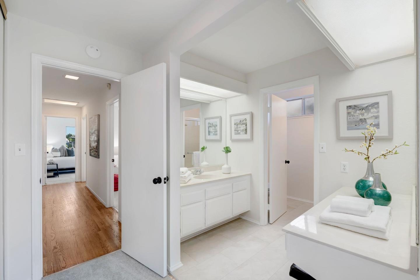 Detail Gallery Image 44 of 65 For 156 Flying Cloud Isle, Foster City,  CA 94404 - 3 Beds | 2 Baths