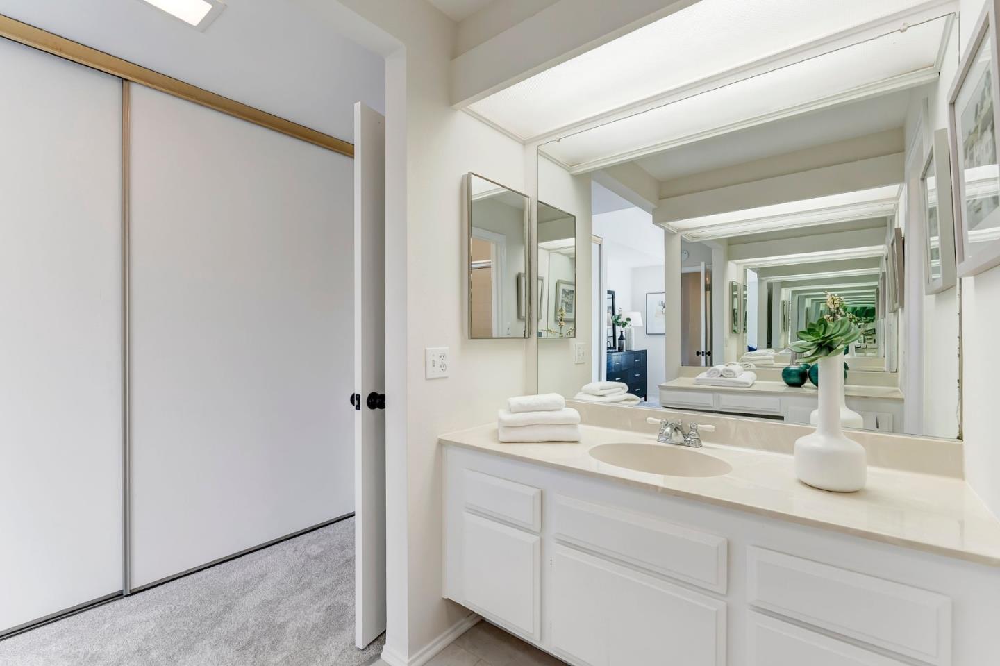 Detail Gallery Image 47 of 65 For 156 Flying Cloud Isle, Foster City,  CA 94404 - 3 Beds | 2 Baths