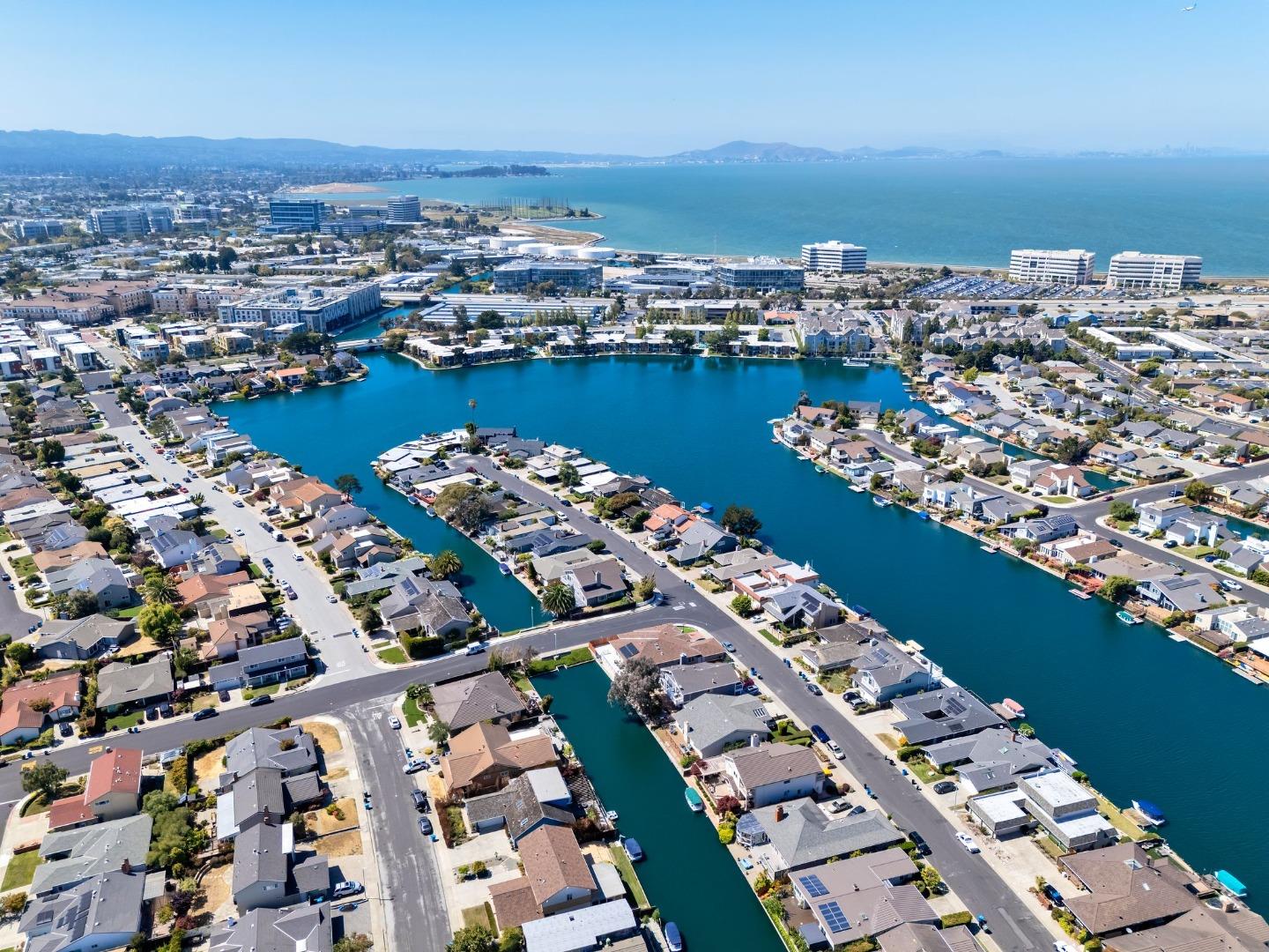 Detail Gallery Image 64 of 65 For 156 Flying Cloud Isle, Foster City,  CA 94404 - 3 Beds | 2 Baths