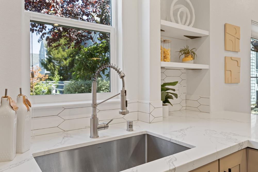 Detail Gallery Image 13 of 60 For 26 Binnacle Ln, Foster City,  CA 94404 - 2 Beds | 2/1 Baths