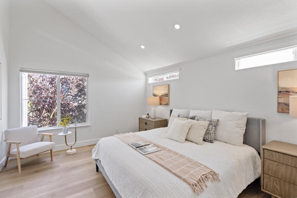 Detail Gallery Image 31 of 60 For 26 Binnacle Ln, Foster City,  CA 94404 - 2 Beds | 2/1 Baths