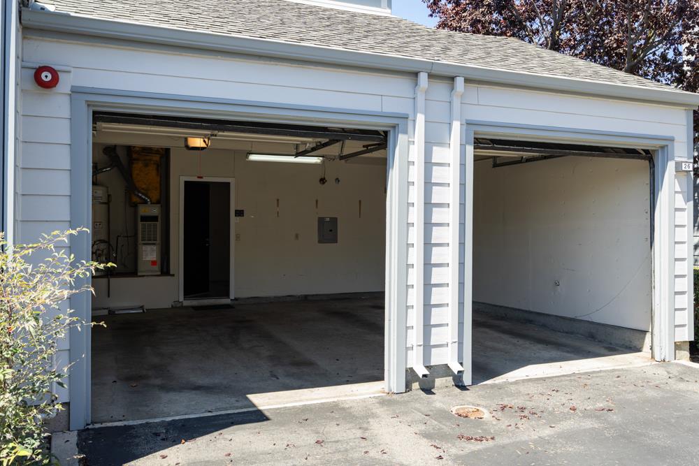 Detail Gallery Image 39 of 60 For 26 Binnacle Ln, Foster City,  CA 94404 - 2 Beds | 2/1 Baths