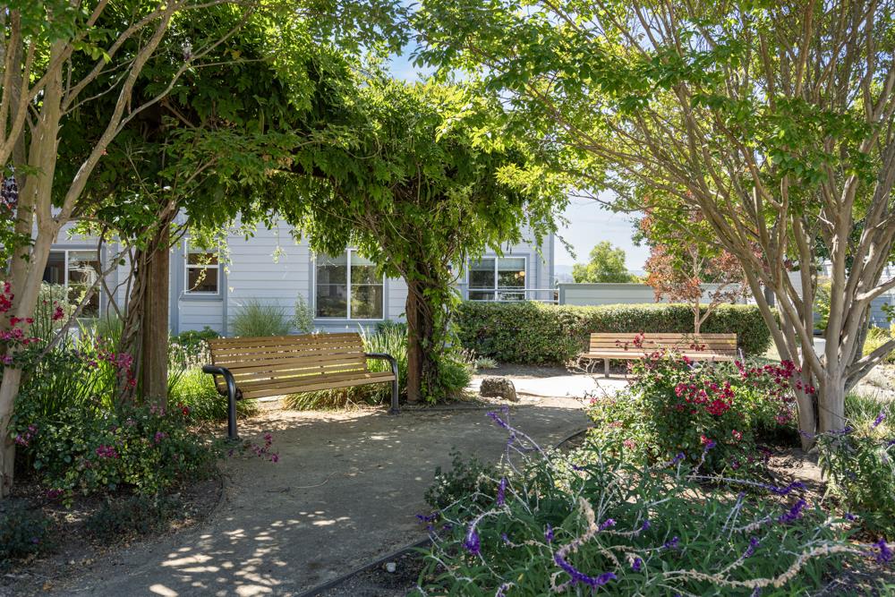 Detail Gallery Image 46 of 60 For 26 Binnacle Ln, Foster City,  CA 94404 - 2 Beds | 2/1 Baths