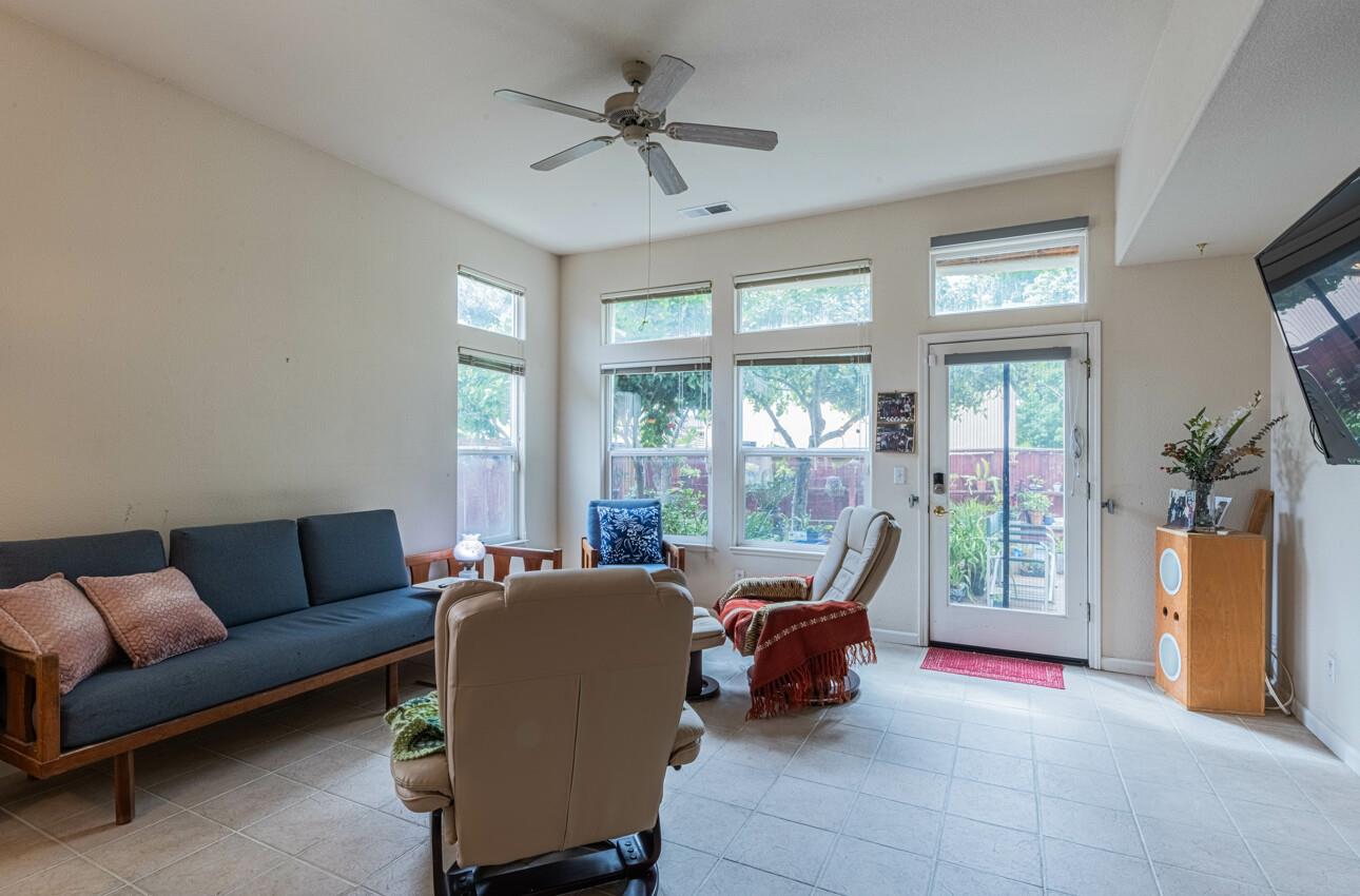Detail Gallery Image 18 of 32 For 822 Castleton St, Salinas,  CA 93906 - 3 Beds | 2 Baths