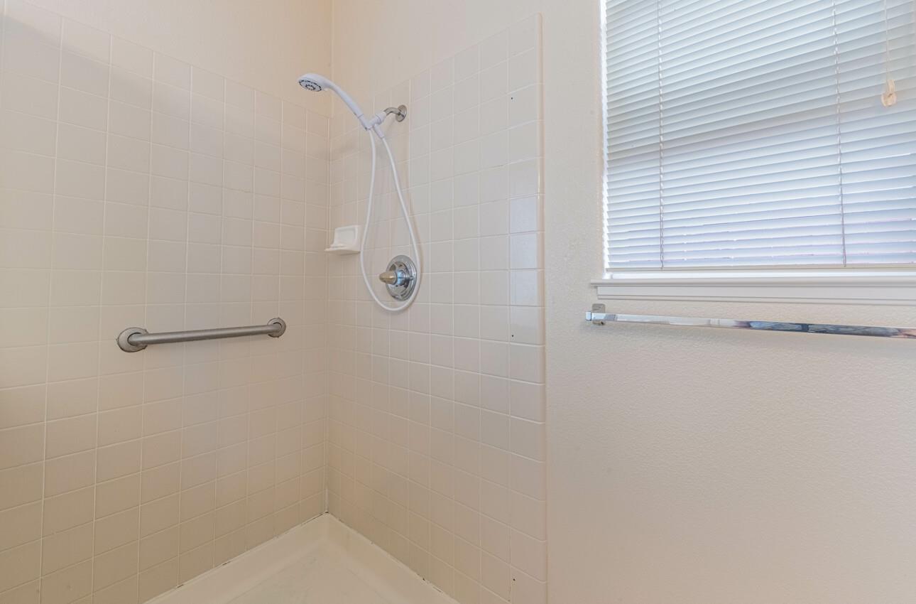 Detail Gallery Image 28 of 32 For 822 Castleton St, Salinas,  CA 93906 - 3 Beds | 2 Baths