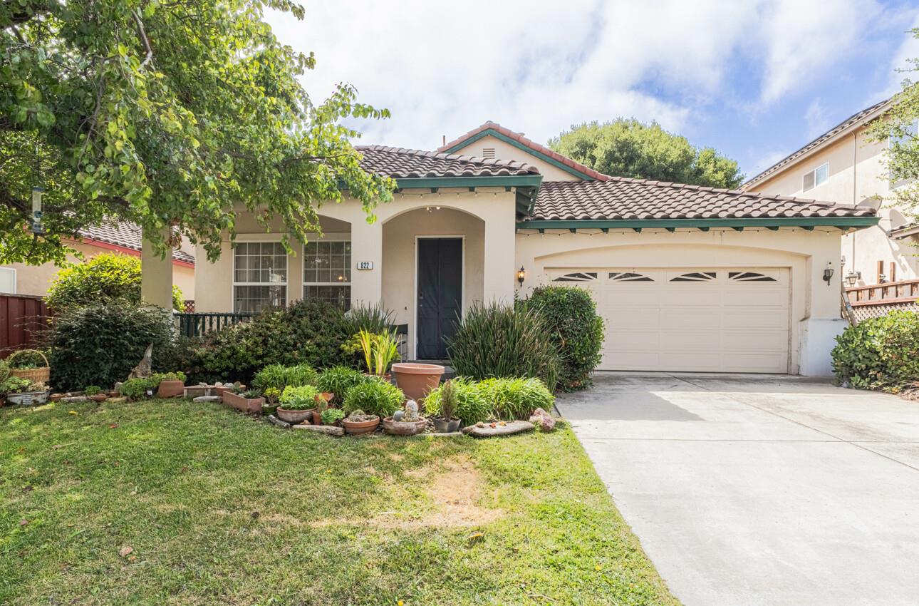 Detail Gallery Image 9 of 32 For 822 Castleton St, Salinas,  CA 93906 - 3 Beds | 2 Baths