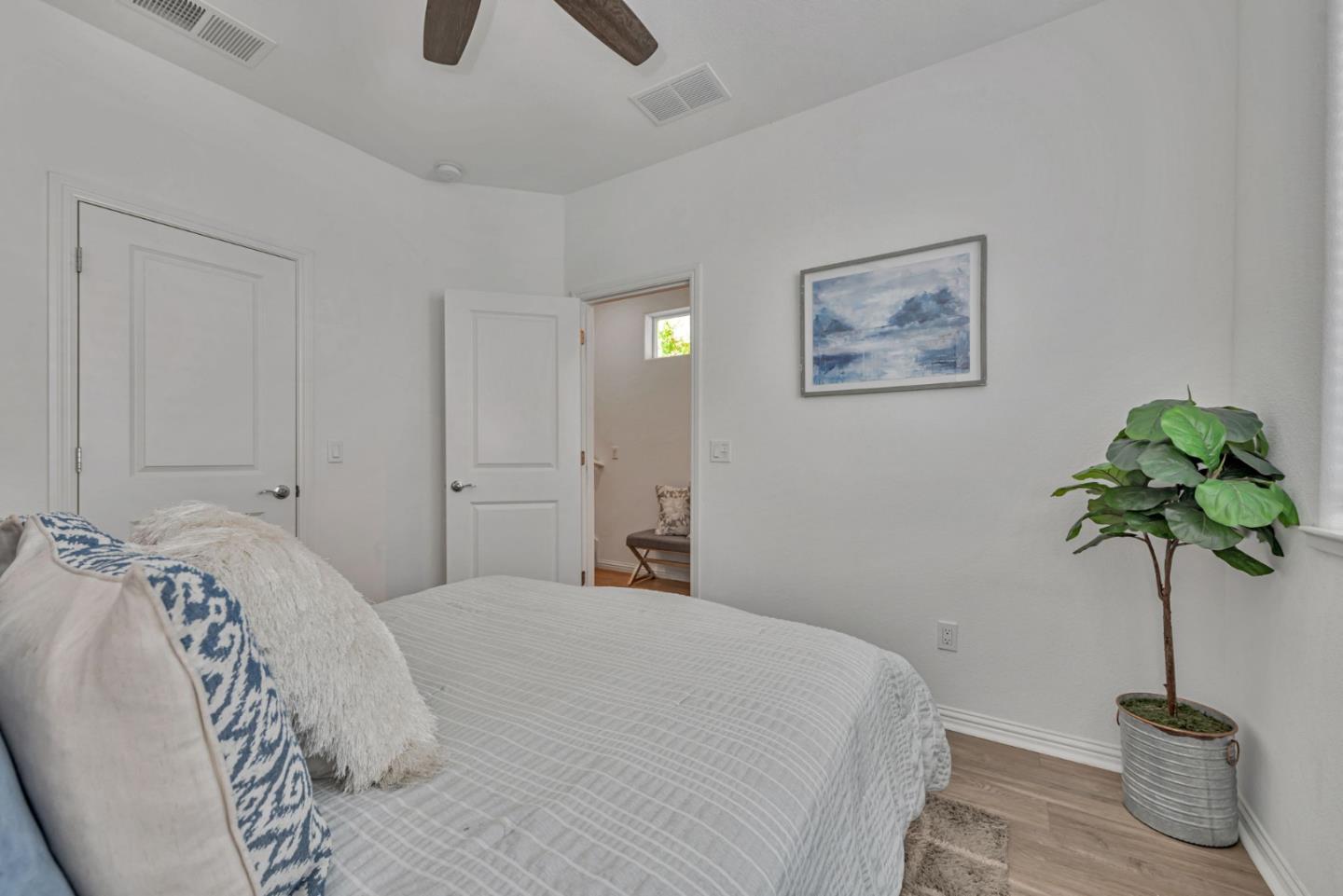 Detail Gallery Image 24 of 52 For 588 Apricot Way, San Jose,  CA 95133 - 4 Beds | 4 Baths