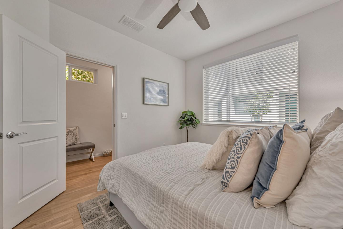 Detail Gallery Image 25 of 52 For 588 Apricot Way, San Jose,  CA 95133 - 4 Beds | 4 Baths