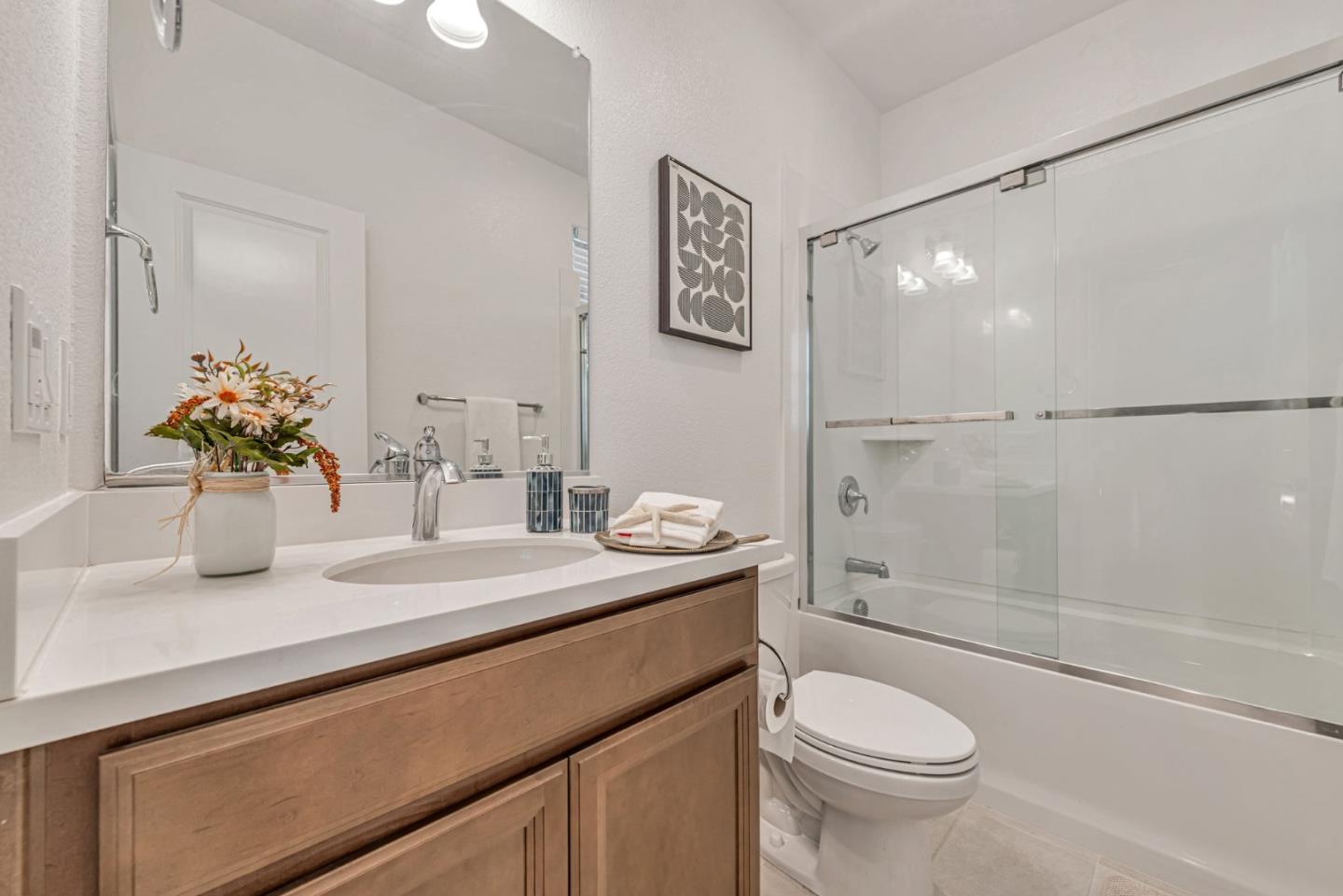 Detail Gallery Image 37 of 52 For 588 Apricot Way, San Jose,  CA 95133 - 4 Beds | 4 Baths