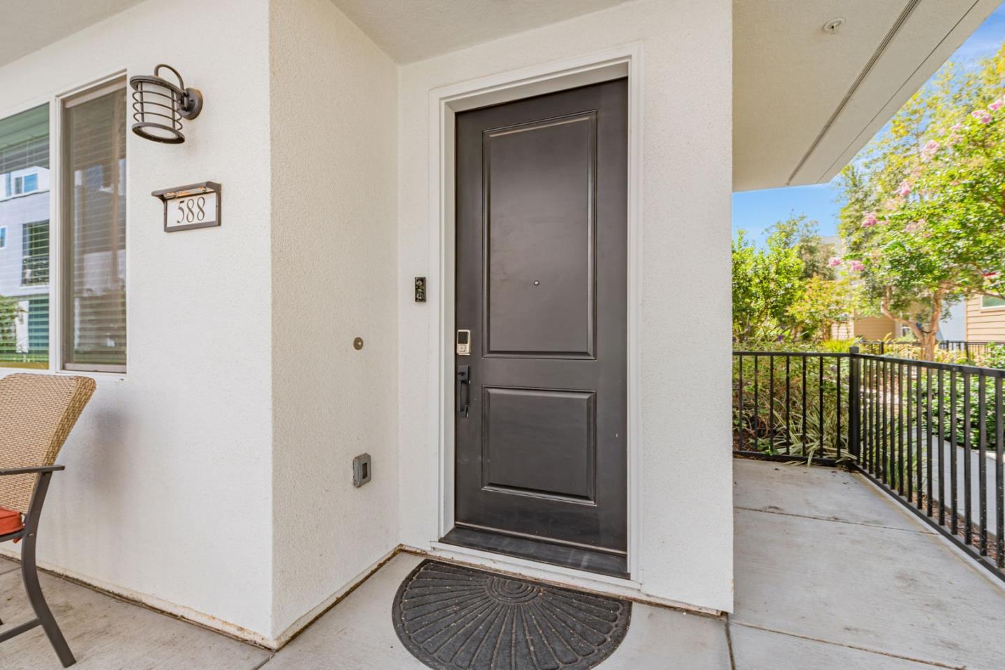 Detail Gallery Image 4 of 52 For 588 Apricot Way, San Jose,  CA 95133 - 4 Beds | 4 Baths