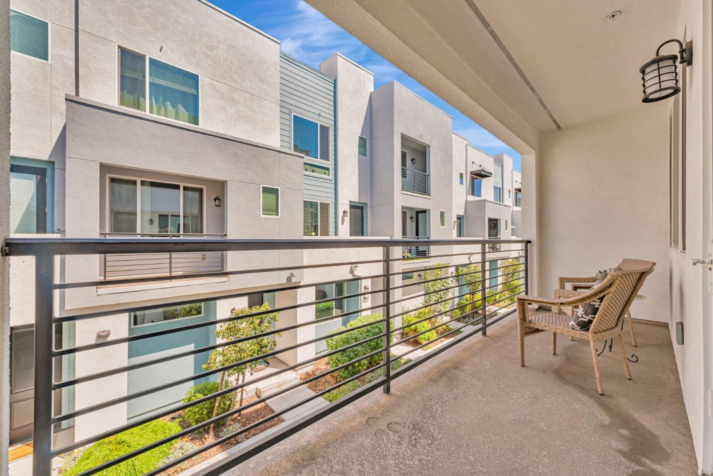 Detail Gallery Image 45 of 52 For 588 Apricot Way, San Jose,  CA 95133 - 4 Beds | 4 Baths
