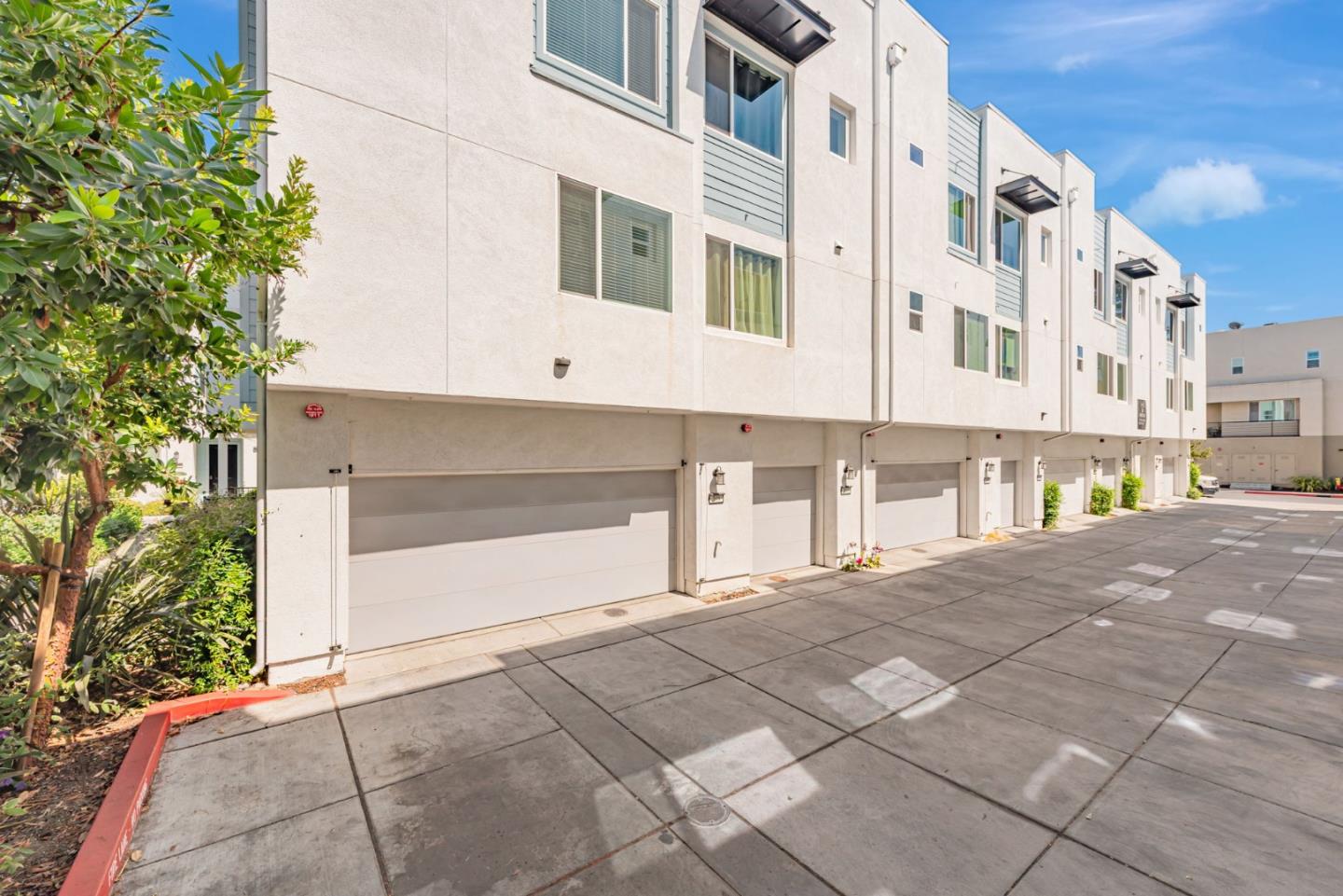Detail Gallery Image 46 of 52 For 588 Apricot Way, San Jose,  CA 95133 - 4 Beds | 4 Baths