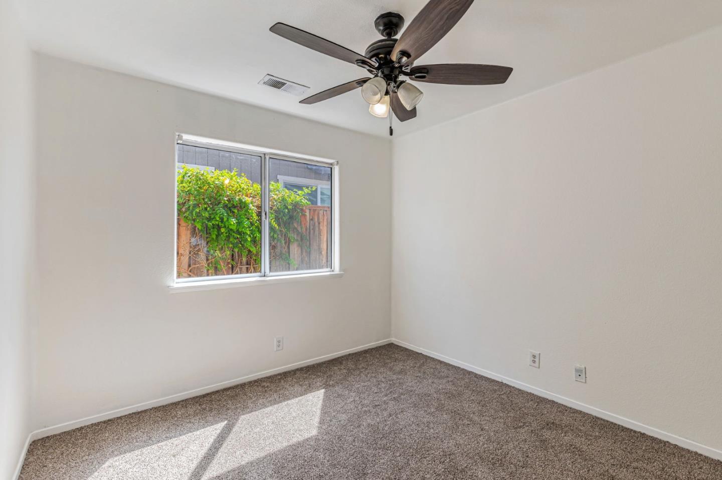 Detail Gallery Image 22 of 35 For 1671 Monticello Dr, Hollister,  CA 95023 - 4 Beds | 2 Baths