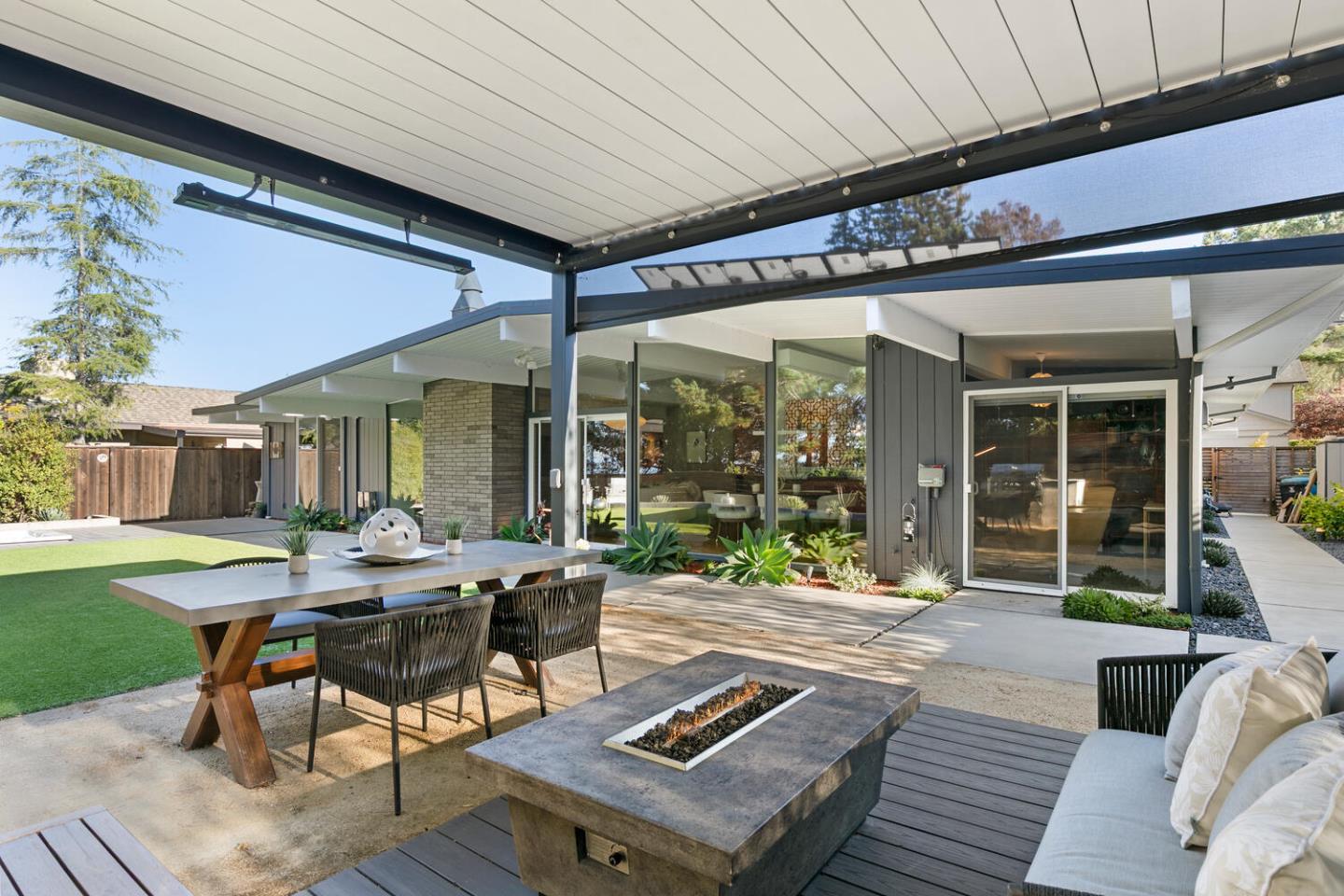 Detail Gallery Image 32 of 37 For 3036 Atwater Dr, Burlingame,  CA 94010 - 4 Beds | 2/1 Baths