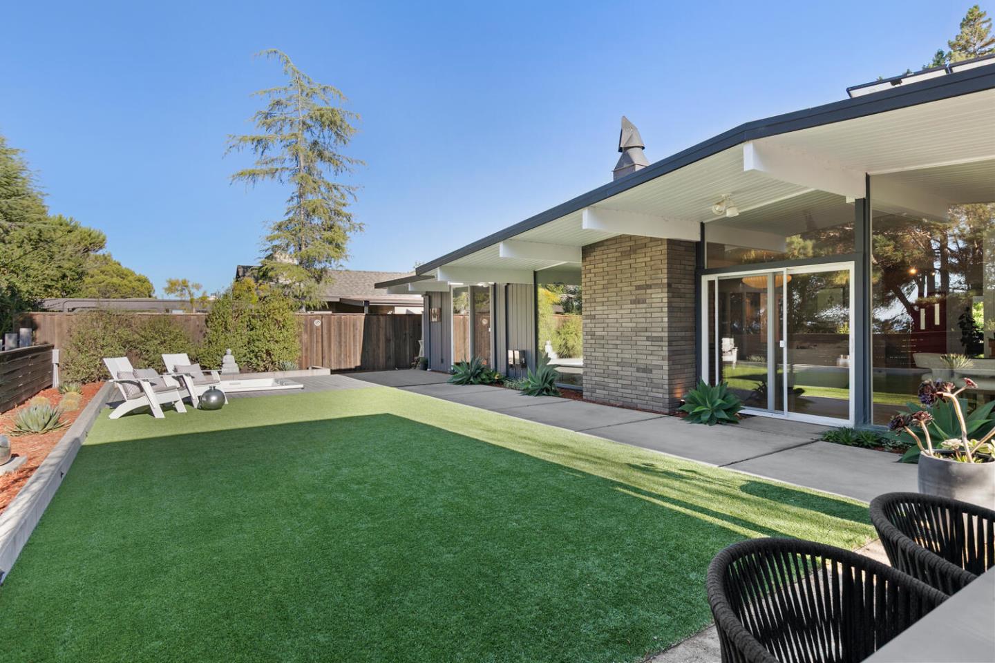 Detail Gallery Image 33 of 37 For 3036 Atwater Dr, Burlingame,  CA 94010 - 4 Beds | 2/1 Baths