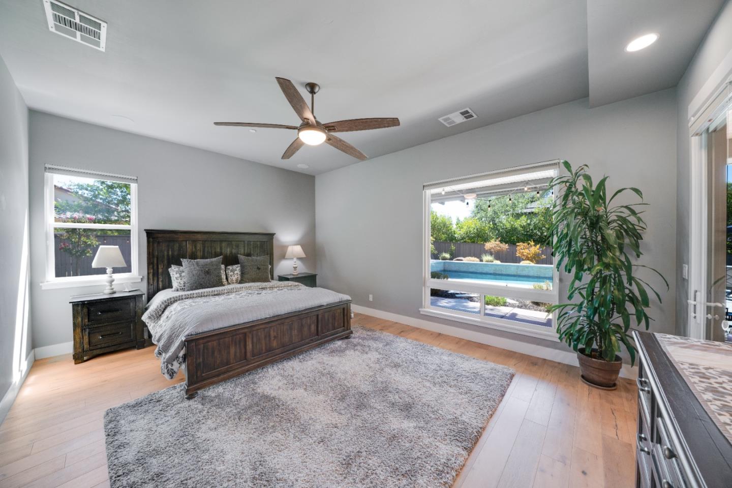 Detail Gallery Image 21 of 44 For 8300 Willowood Pl, Granite Bay,  CA 95746 - 4 Beds | 2/1 Baths