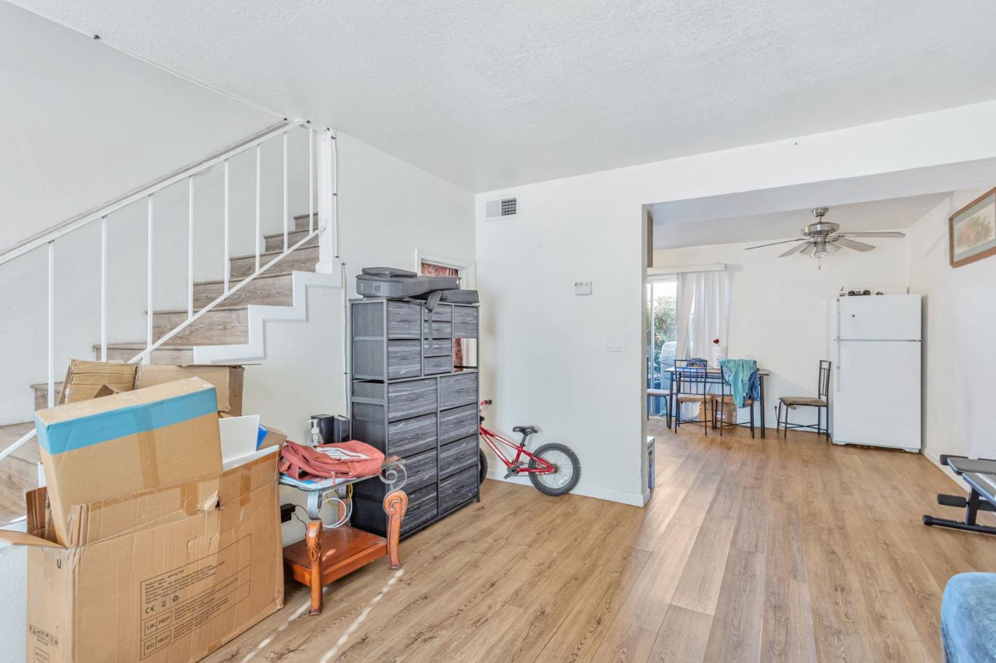 Detail Gallery Image 6 of 28 For 805 South St #17,  Hollister,  CA 95023 - 2 Beds | 1 Baths
