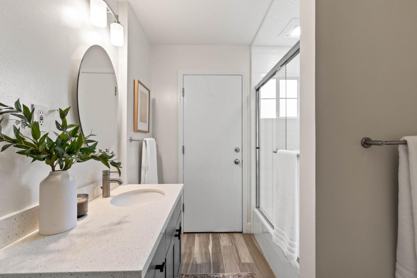 Detail Gallery Image 18 of 32 For 1125 Virginia Ave, Redwood City,  CA 94061 - 5 Beds | 3 Baths