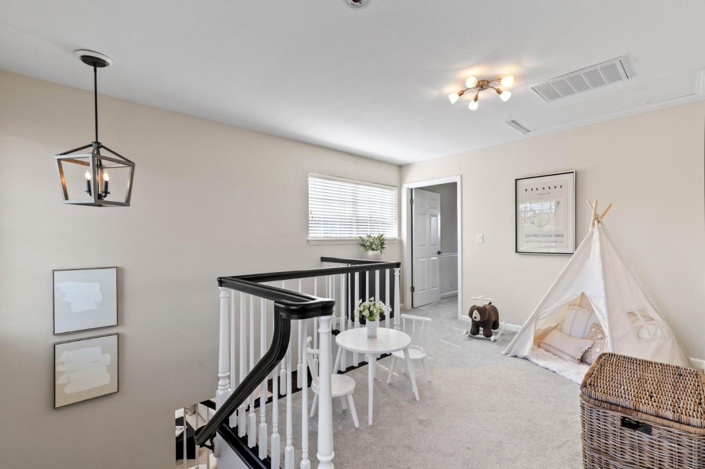 Detail Gallery Image 20 of 32 For 1125 Virginia Ave, Redwood City,  CA 94061 - 5 Beds | 3 Baths