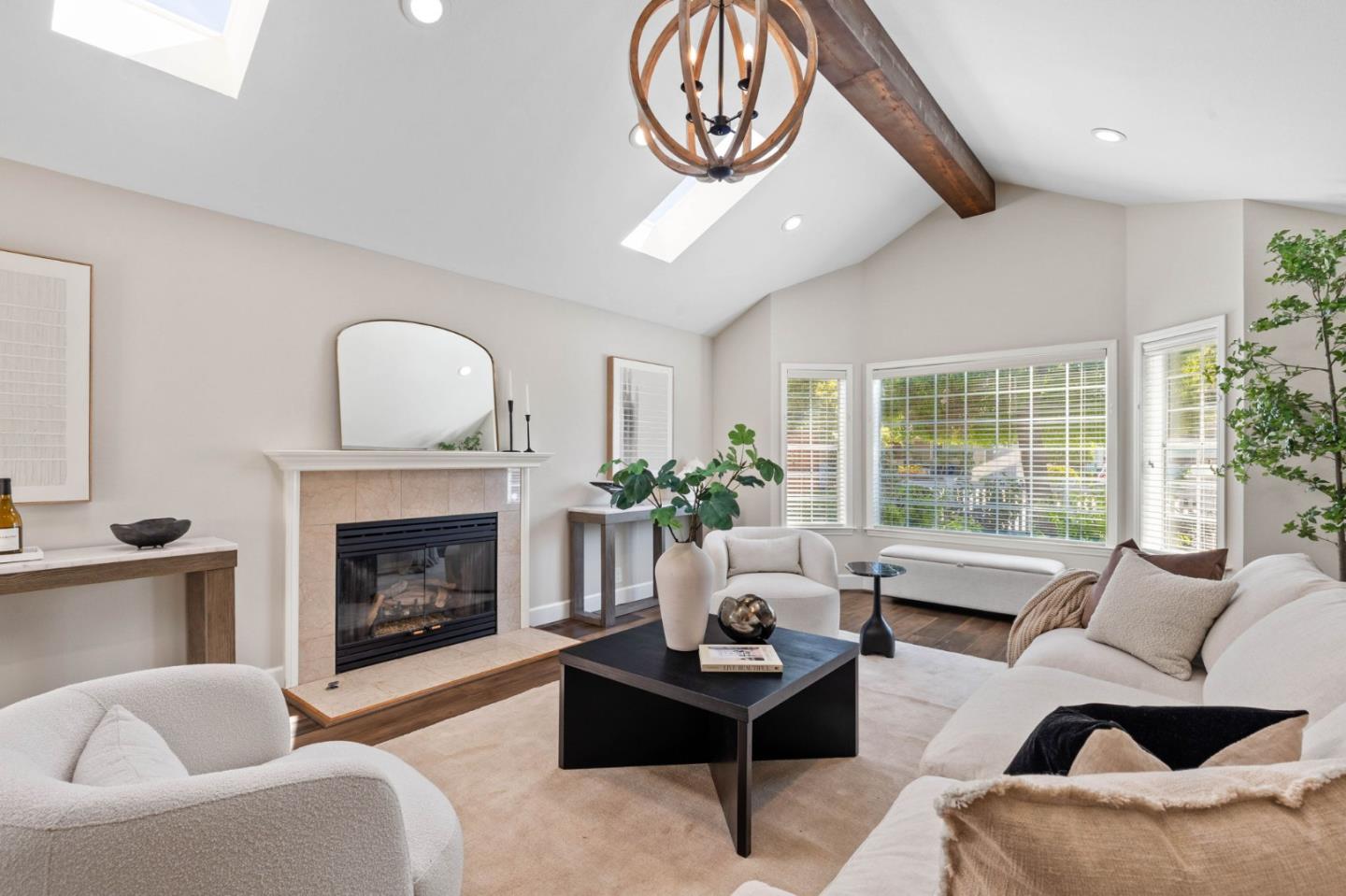 Detail Gallery Image 6 of 32 For 1125 Virginia Ave, Redwood City,  CA 94061 - 5 Beds | 3 Baths