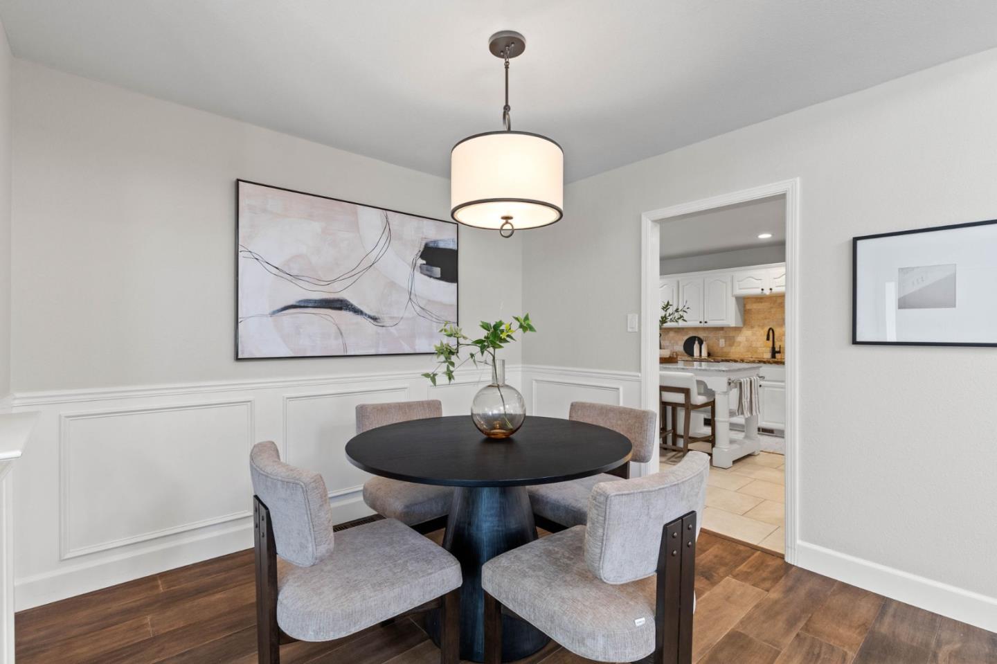 Detail Gallery Image 8 of 32 For 1125 Virginia Ave, Redwood City,  CA 94061 - 5 Beds | 3 Baths