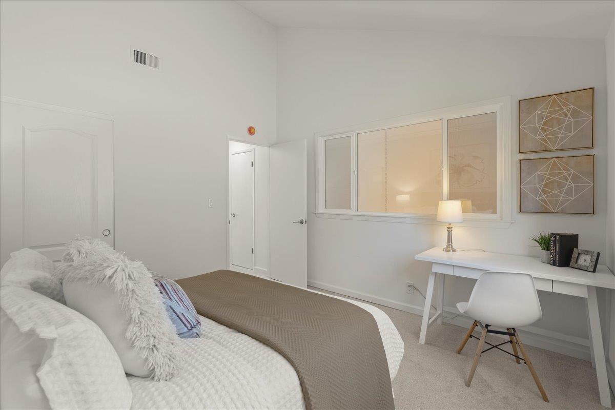 Detail Gallery Image 15 of 26 For 960 Lakeshire Ct, San Jose,  CA 95126 - 2 Beds | 1/1 Baths
