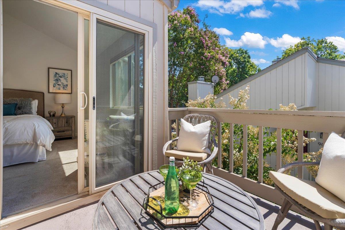 Detail Gallery Image 20 of 26 For 960 Lakeshire Ct, San Jose,  CA 95126 - 2 Beds | 1/1 Baths