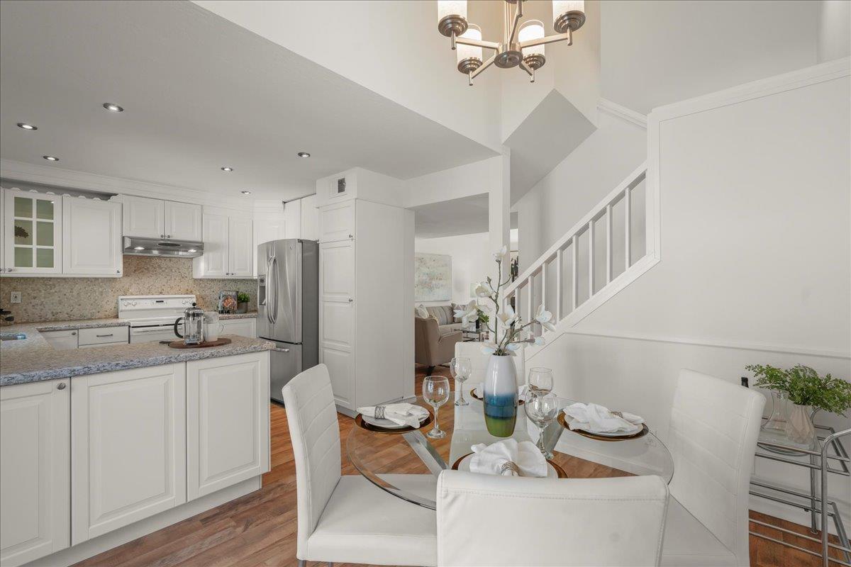 Detail Gallery Image 9 of 26 For 960 Lakeshire Ct, San Jose,  CA 95126 - 2 Beds | 1/1 Baths