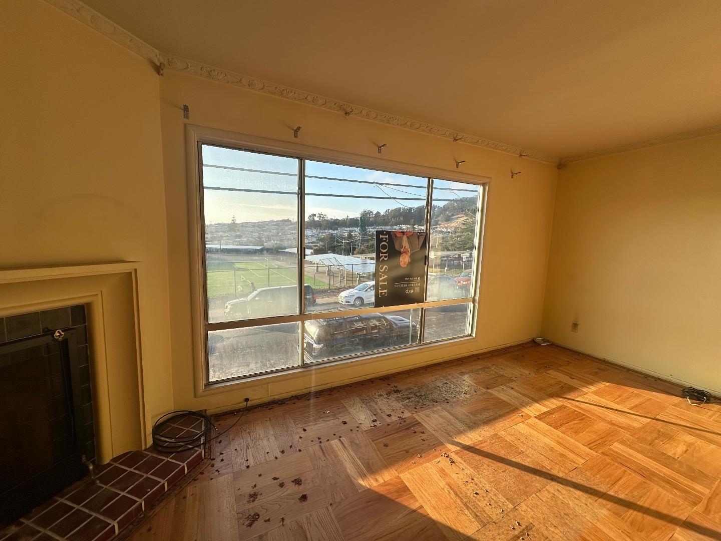 Detail Gallery Image 28 of 33 For 366 Chester St, Daly City,  CA 94014 - 2 Beds | 1/1 Baths