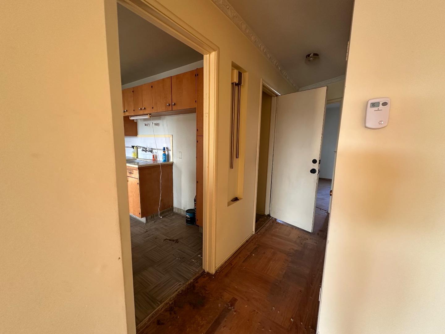 Detail Gallery Image 29 of 33 For 366 Chester St, Daly City,  CA 94014 - 2 Beds | 1/1 Baths