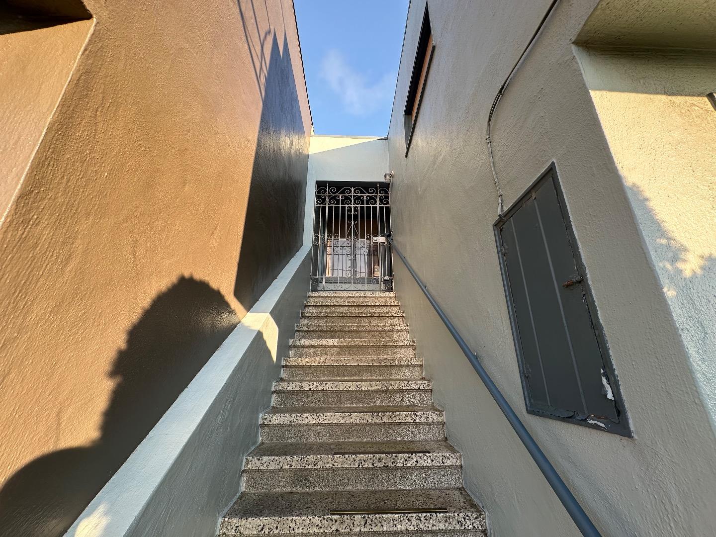 Detail Gallery Image 31 of 33 For 366 Chester St, Daly City,  CA 94014 - 2 Beds | 1/1 Baths