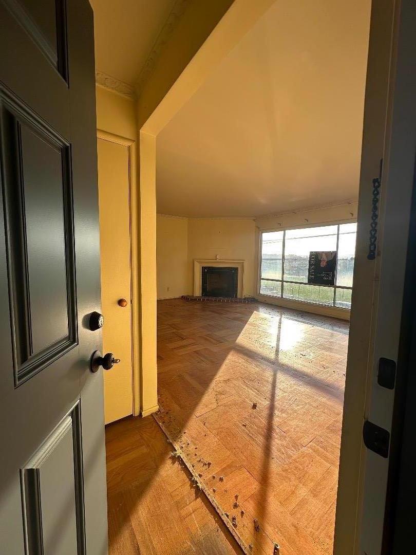 Detail Gallery Image 7 of 33 For 366 Chester St, Daly City,  CA 94014 - 2 Beds | 1/1 Baths