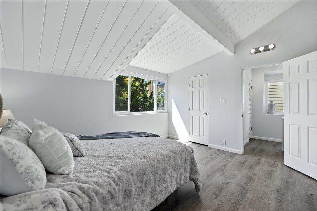 Detail Gallery Image 21 of 47 For 2211 Rock St, Mountain View,  CA 94043 - 4 Beds | 2/1 Baths