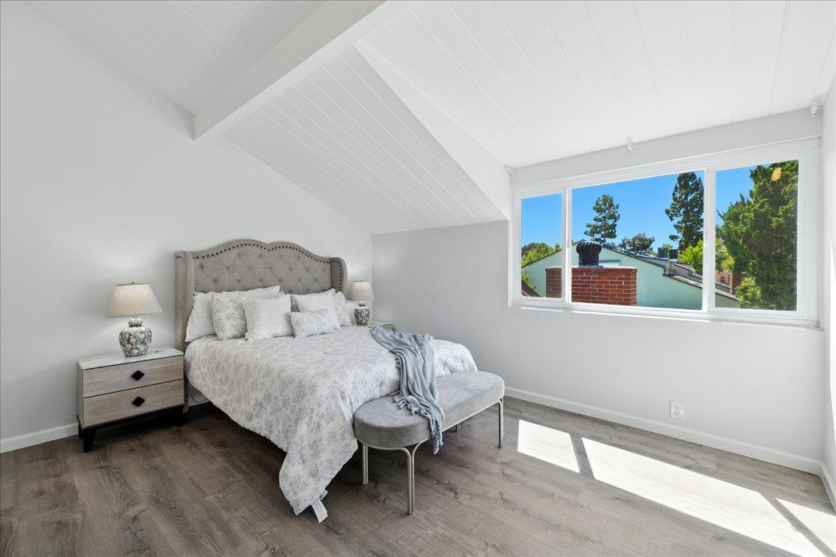 Detail Gallery Image 22 of 47 For 2211 Rock St, Mountain View,  CA 94043 - 4 Beds | 2/1 Baths