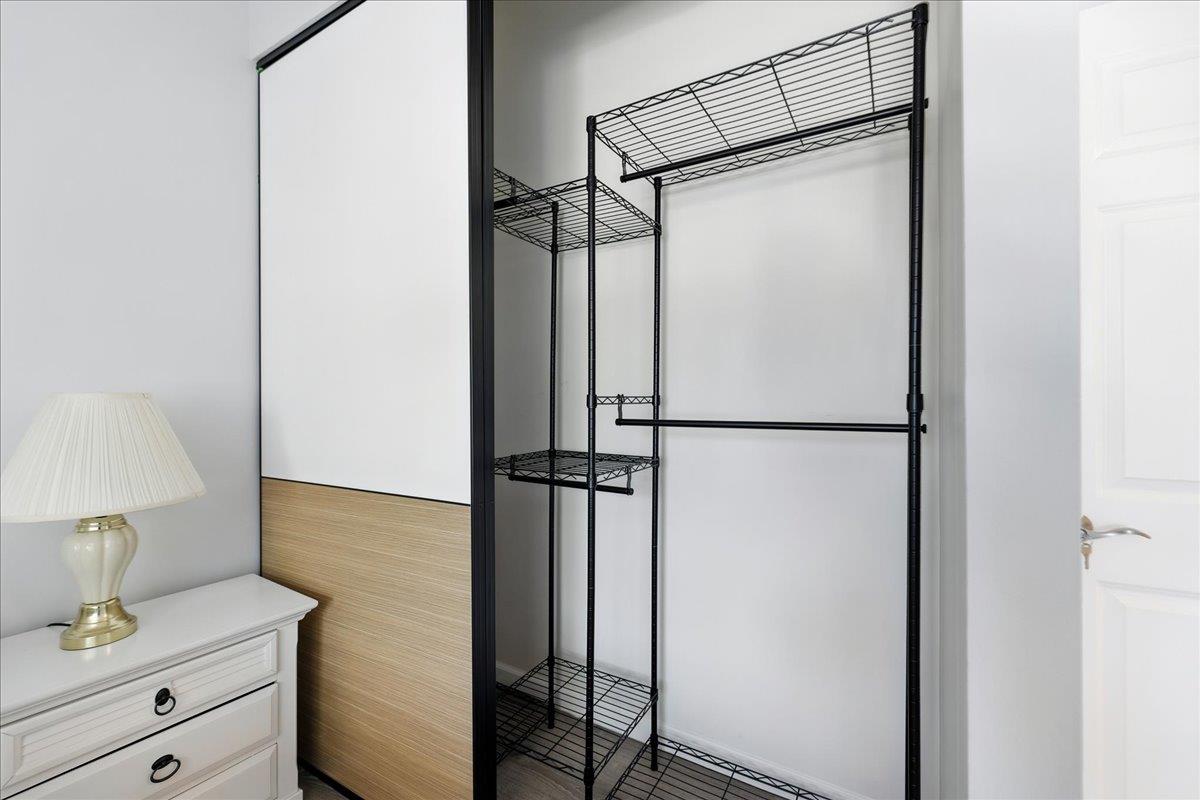 Detail Gallery Image 27 of 47 For 2211 Rock St, Mountain View,  CA 94043 - 4 Beds | 2/1 Baths