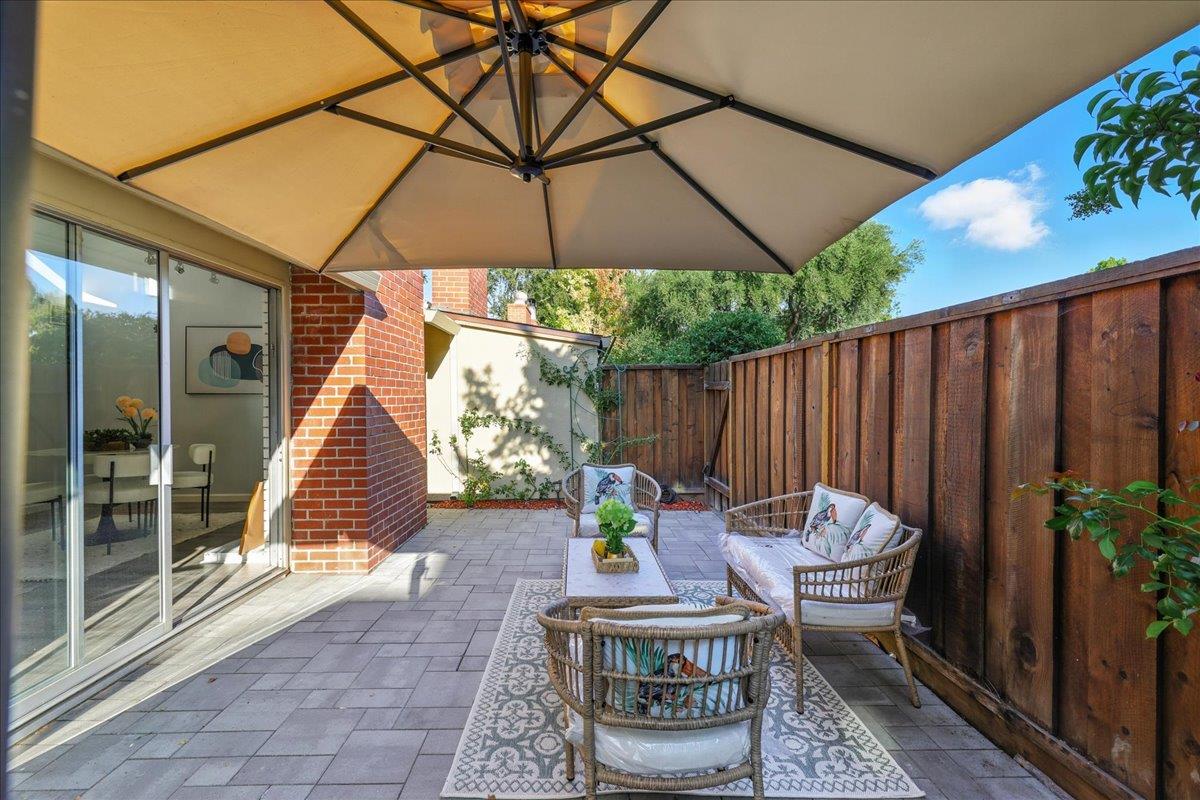Detail Gallery Image 35 of 47 For 2211 Rock St, Mountain View,  CA 94043 - 4 Beds | 2/1 Baths