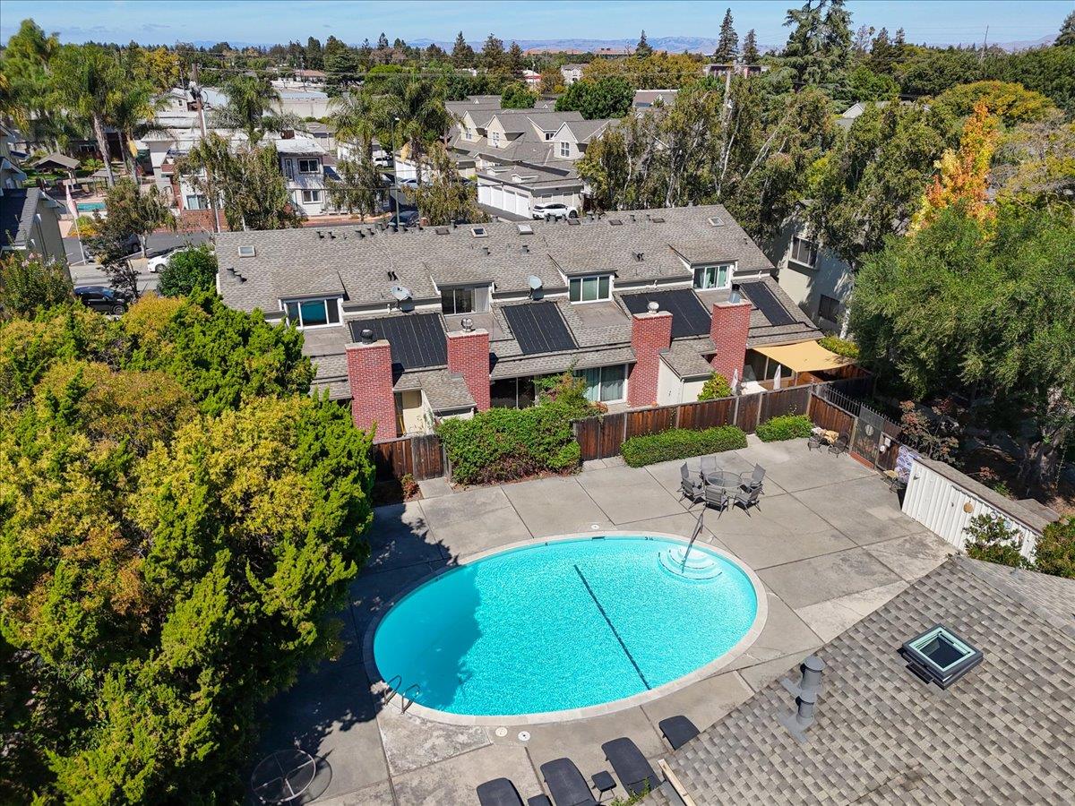 Detail Gallery Image 41 of 47 For 2211 Rock St, Mountain View,  CA 94043 - 4 Beds | 2/1 Baths